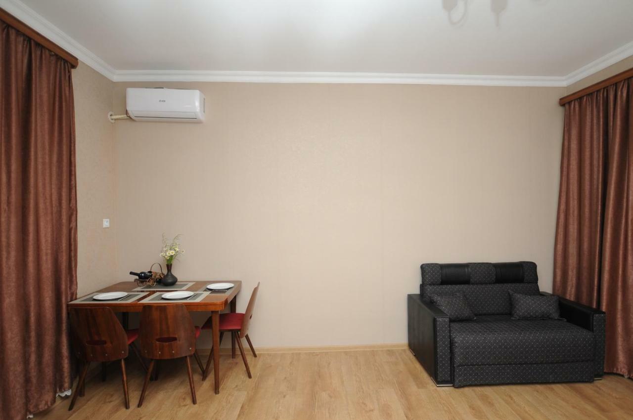 Shako'S Apartments Tbilisi Ngoại thất bức ảnh
